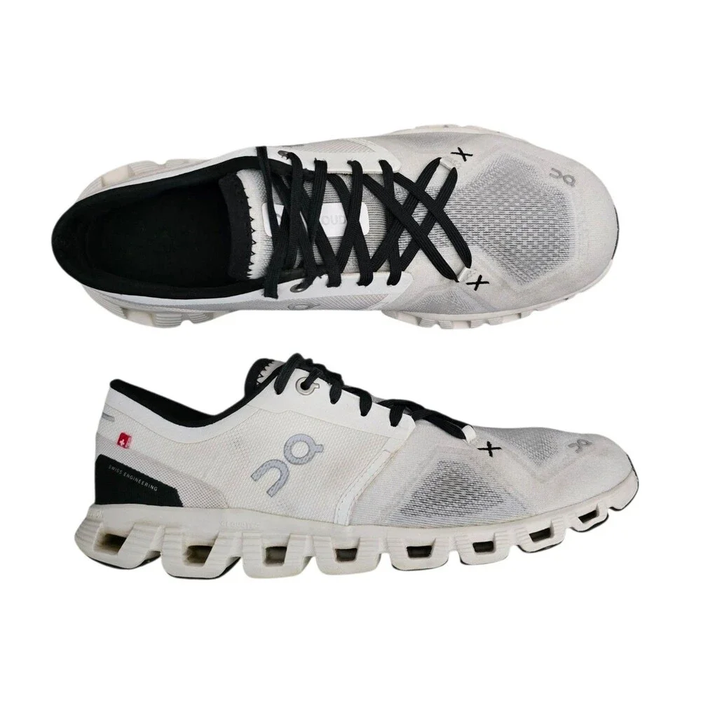 On Cloud X Womens Size 10 Running Shoes Sneakers White Black